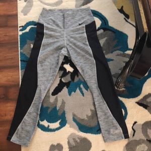 Nike workout pants 🏋️